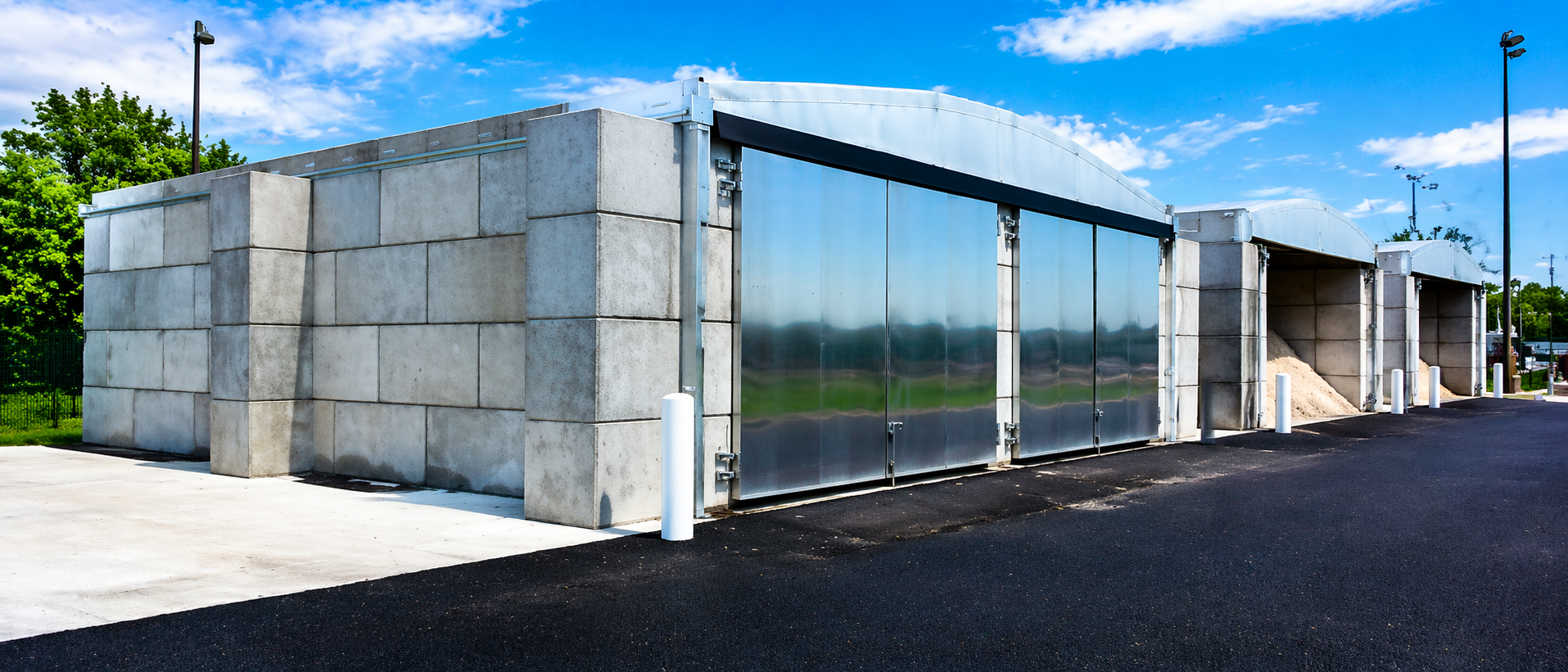 Abri sel avec portes amovibles toit découvrable stockage sécurisé vrac collectivités DDE / DIR&nbsp; stockage sel déneigement fondant routier